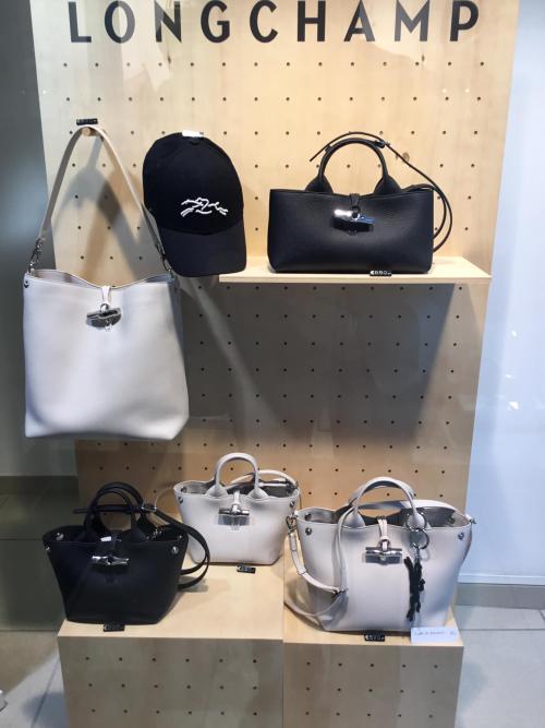 Nouvelle vitrine Longchamp 